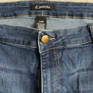 d. jeans size 22 straight leg
